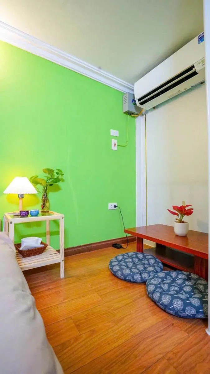 Image 3 of Charm Home 4