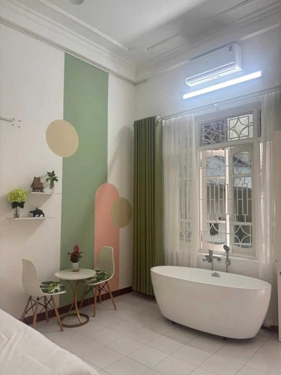 Image 4 of Charm Home 5