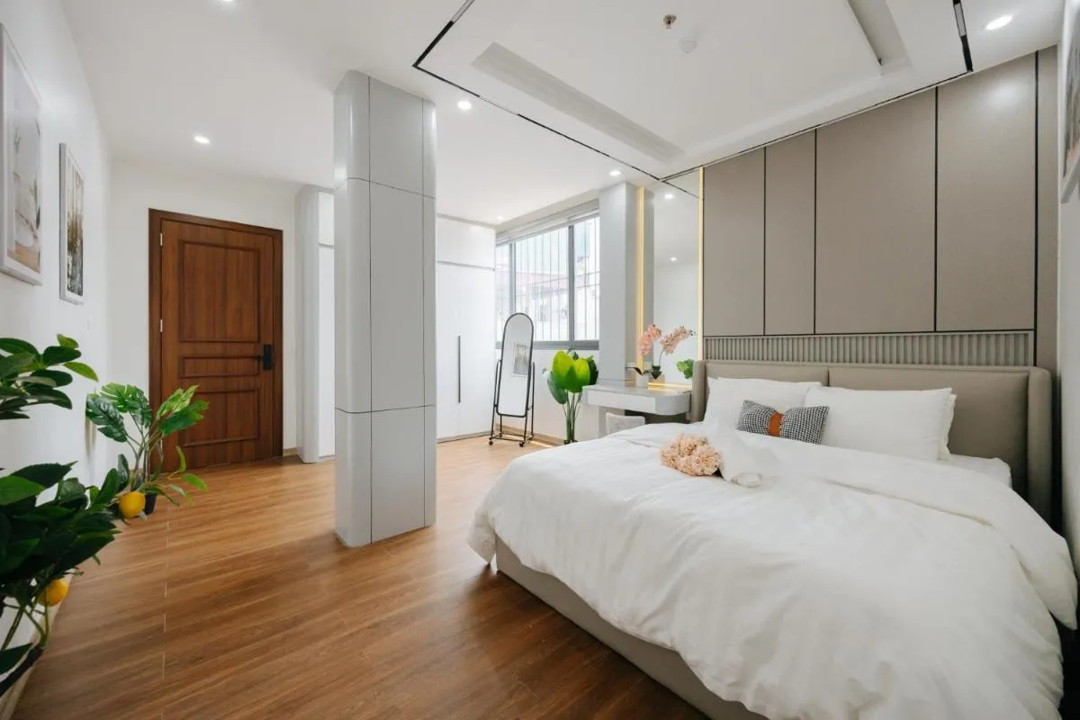 Image 6 of Crescendo Unique Studio