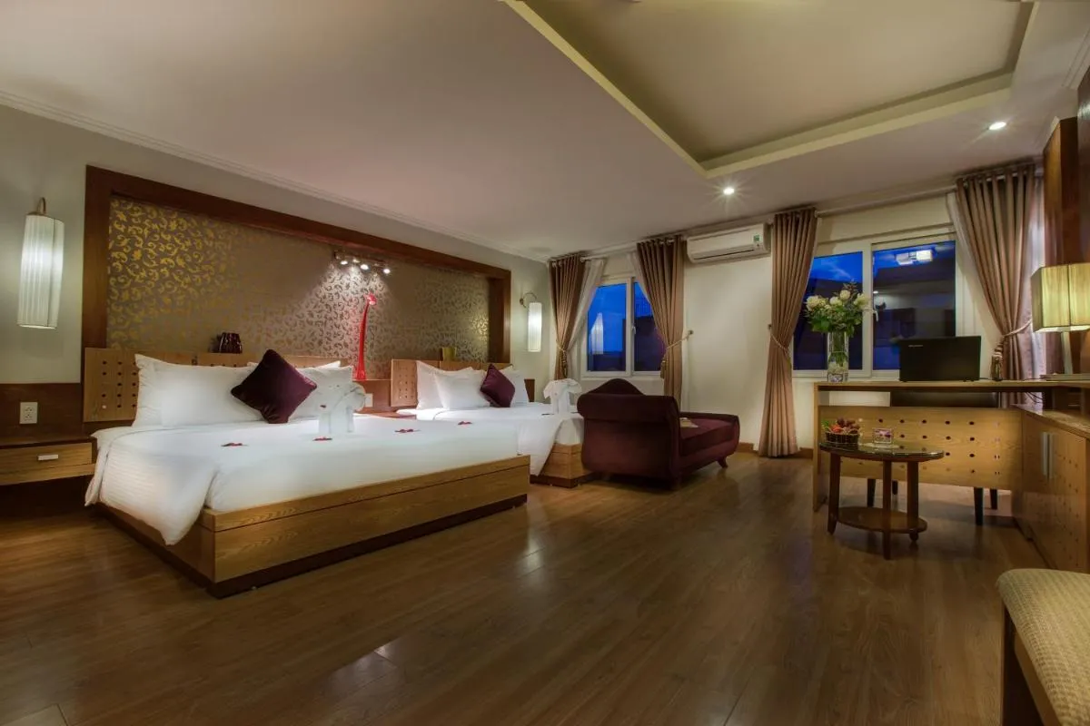 Image 2 of Eliana Ruby Hotel & Travel