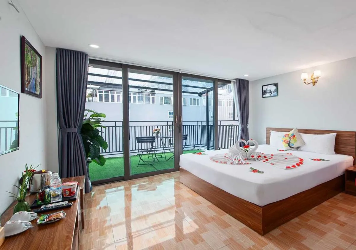 Image 2 of Family Suite Hotel