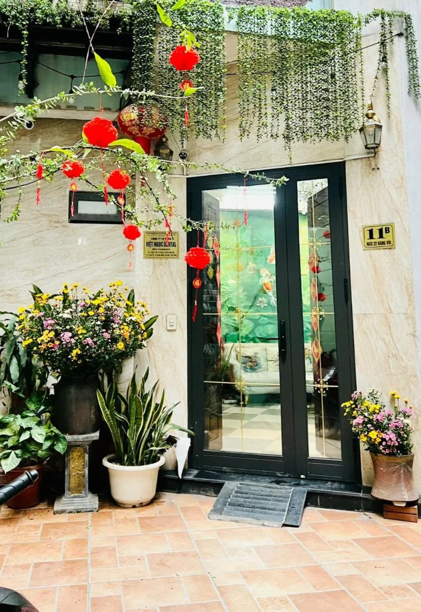 Image 3 of Flower Hostel
