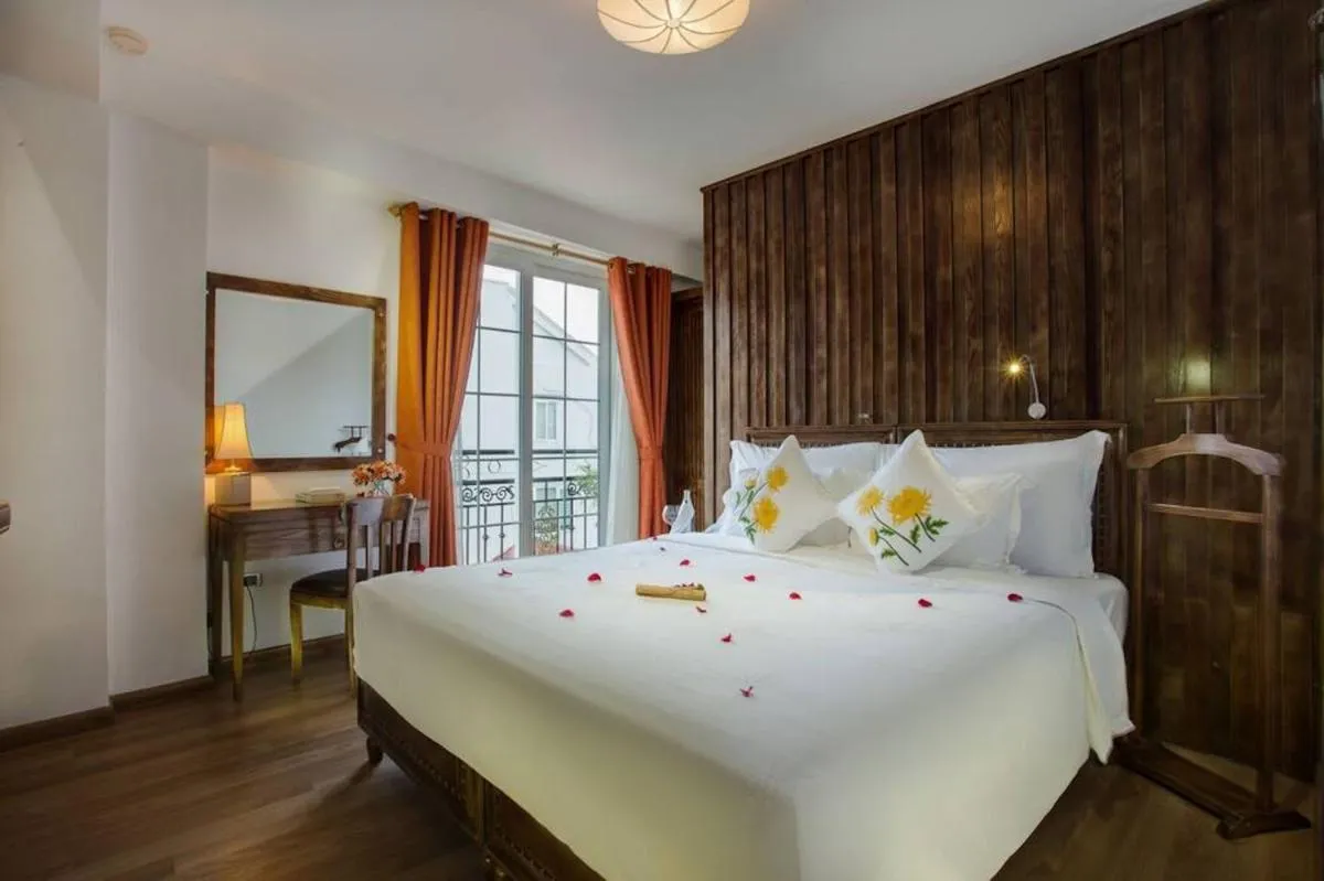 Image 1 of Free Airport Service Deals w Singita Classy Boutique Hotel & Travel