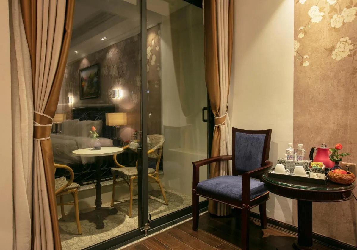 Image 3 of Golden Legend Boutique Hotel & Travel