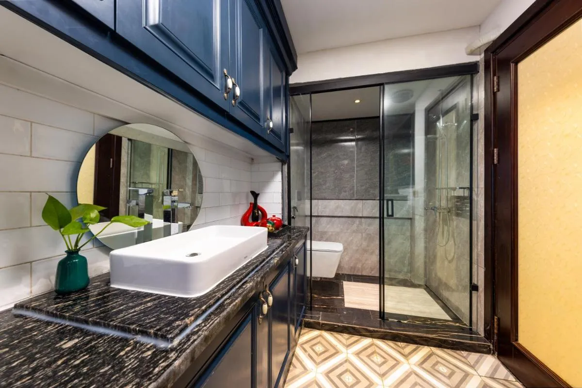 Image 2 of Golden Legend Boutique Hotel & Travel