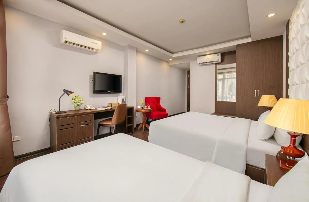 Image 4 of Hanoi Diamond King Hotel & Travel