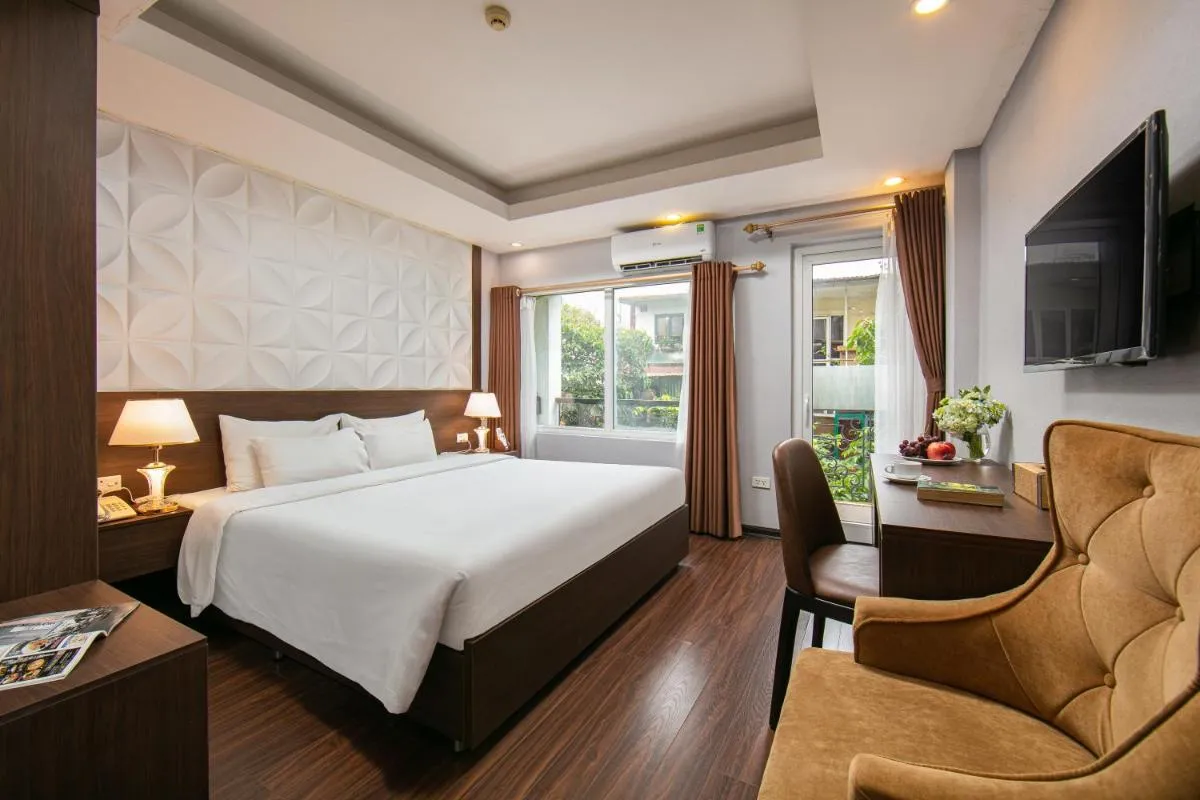 Image 1 of Hanoi Diamond King Hotel & Travel