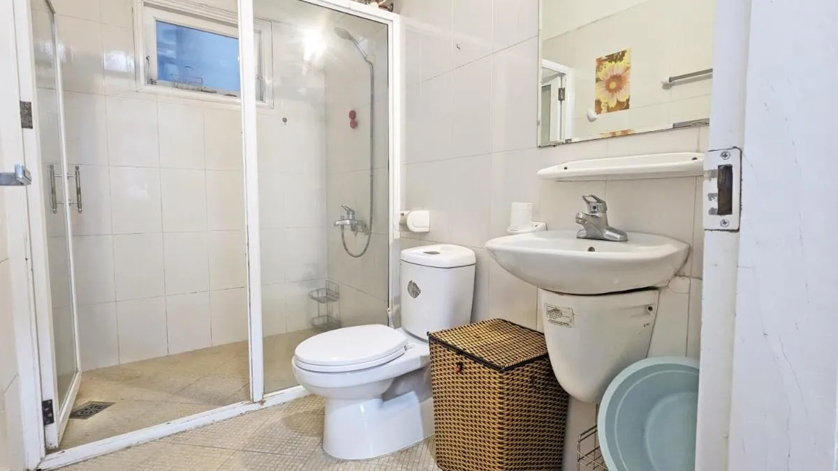 Image 2 of Hanoi Home 5 – Beautiful Apartment near West Lake (Tay Ho peninsula).