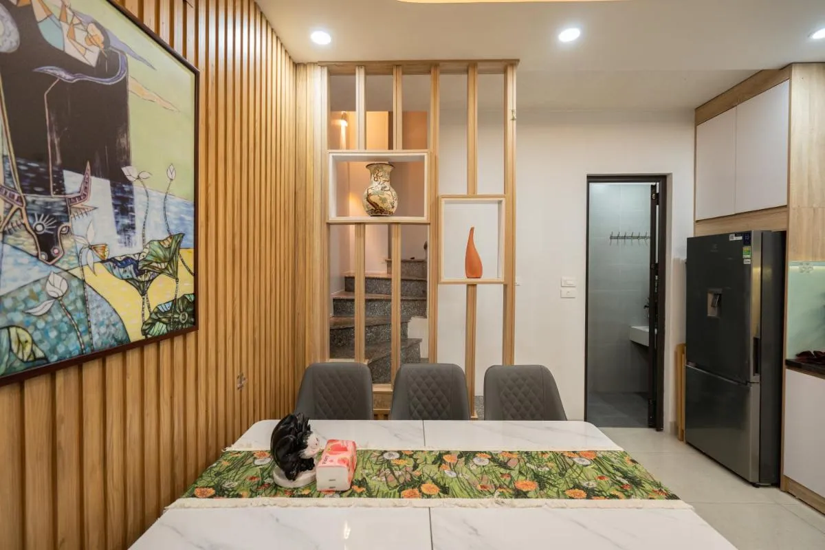 Image 3 of Home of Serenity – 3 BR & 3 baths – 1′ to Hoan Kiem Lake & Old Quarter