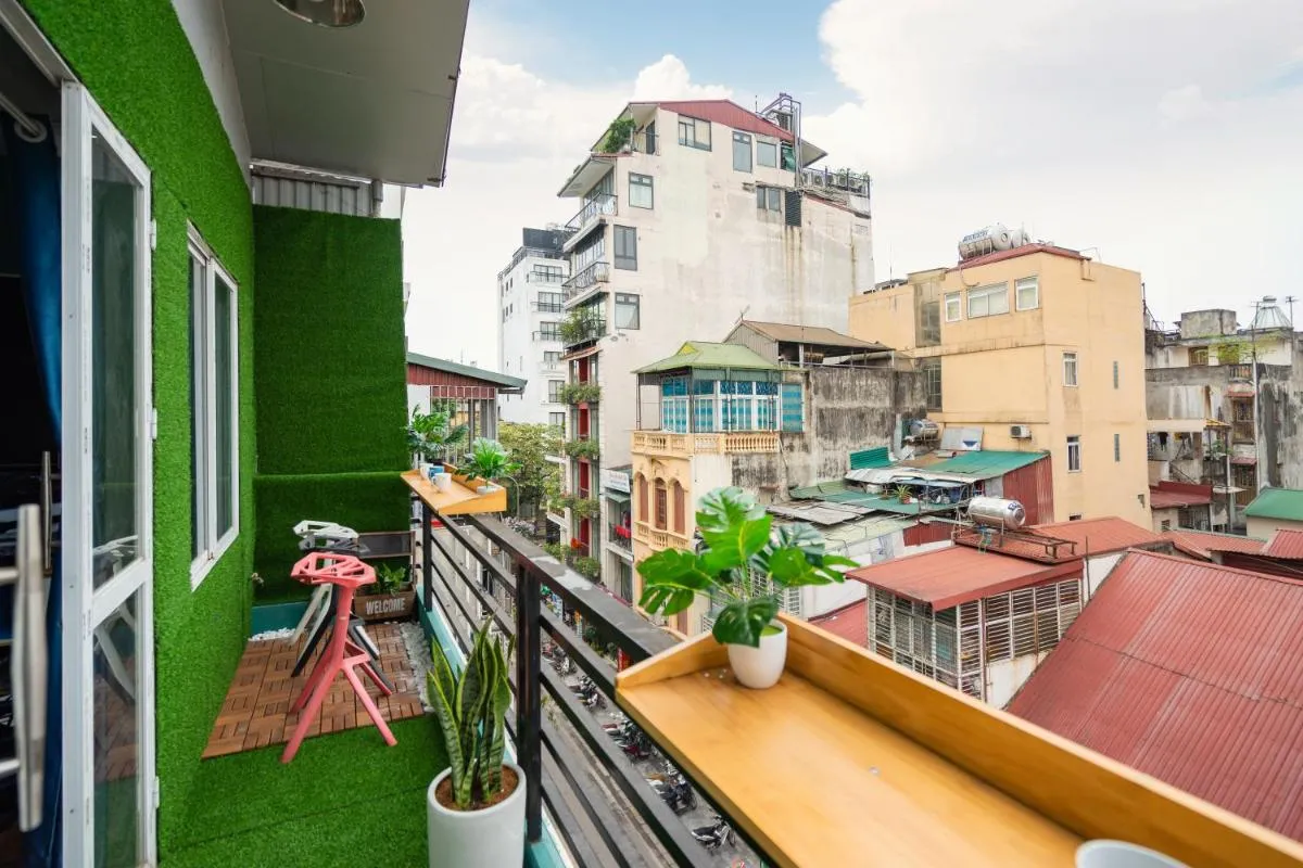 Image 5 of KemKay CityView ✩3s to HKLake✩Big Balcony