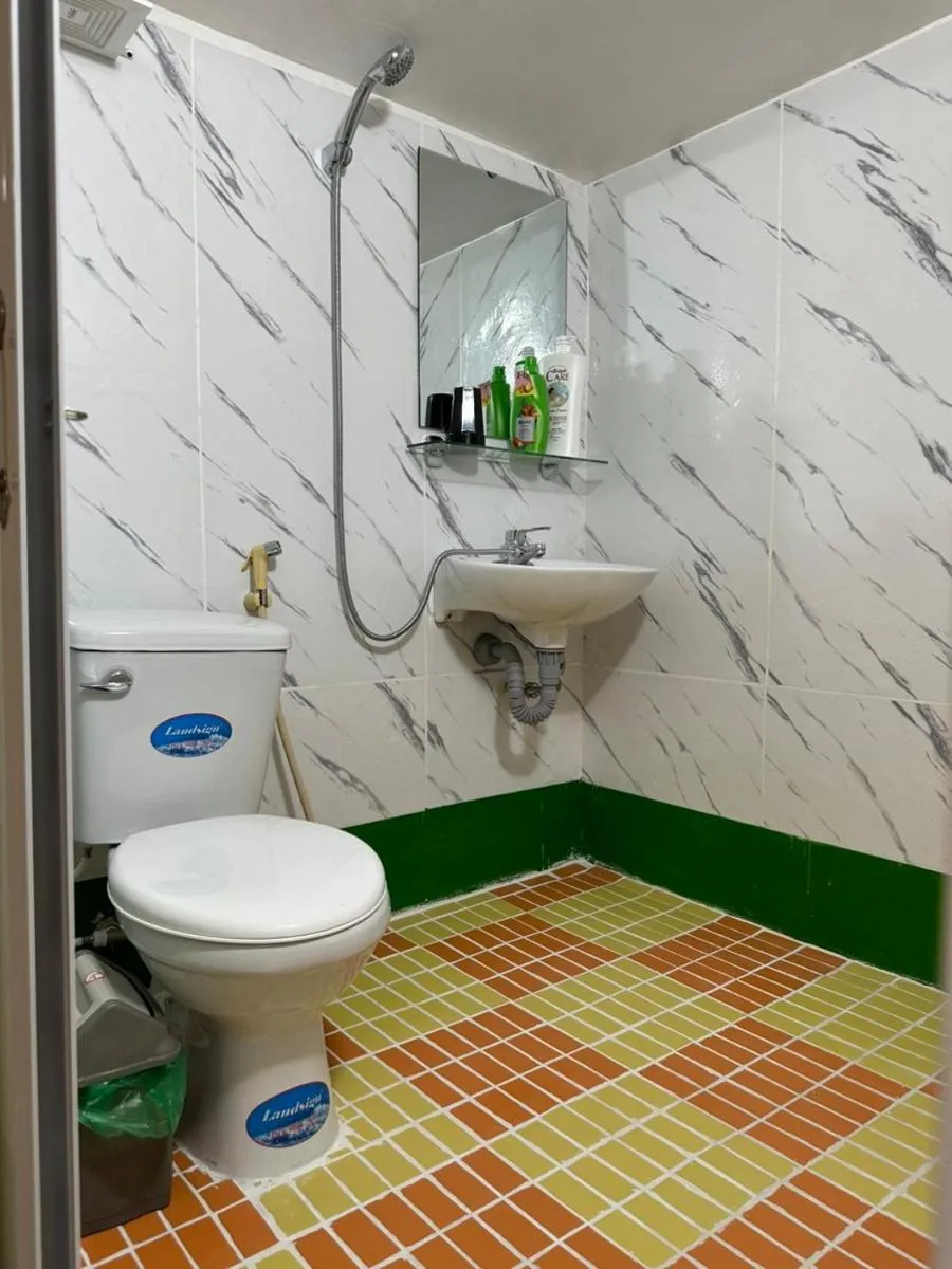 Image 3 of Kolor Red Home,Bungalow Old Quarter,4 paxs,3 mins to Hoan Kiem Lake