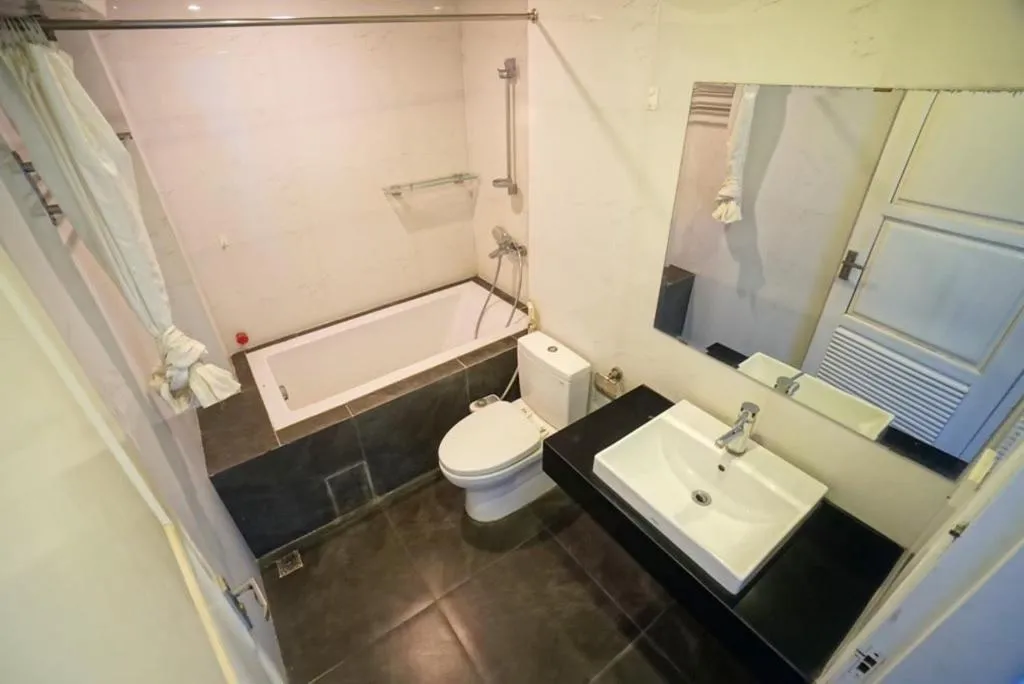 Image 1 of Lake view appartement