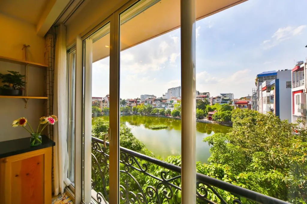 Image of Lakeside House Hanoi