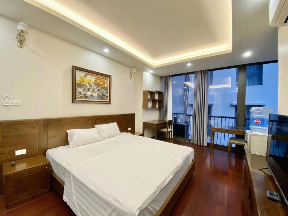Image 1 of Lakeside Quiet & Luxury Suite with Bathtub & Open view