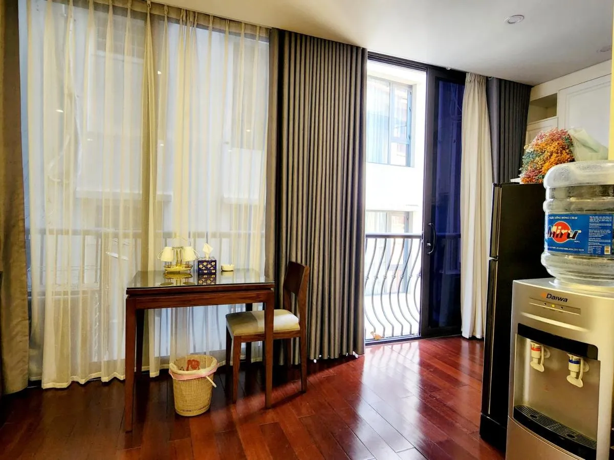 Image 2 of Lakeside Quiet & Luxury Suite with Bathtub & Open view