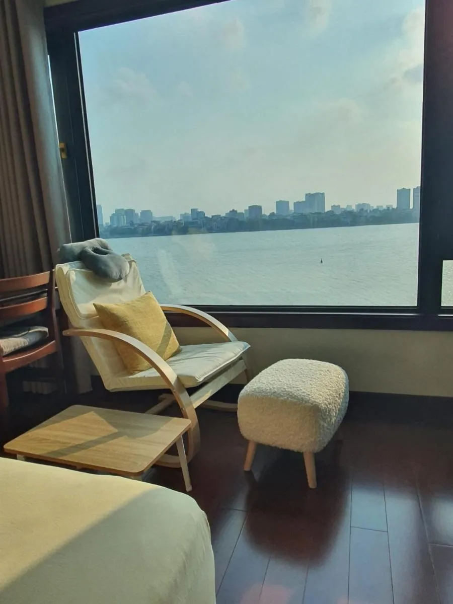 Image 5 of Lakeside Retreat – Tay Ho