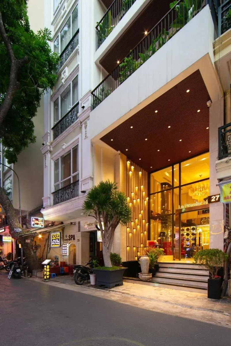 Image 3 of Le Premier Hotel & Rooftop Bar