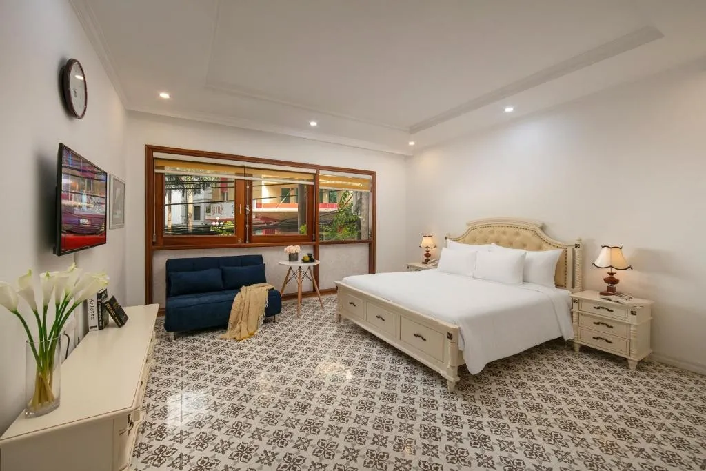 Image of Luxe Paradise Suites Dich Vong Hau