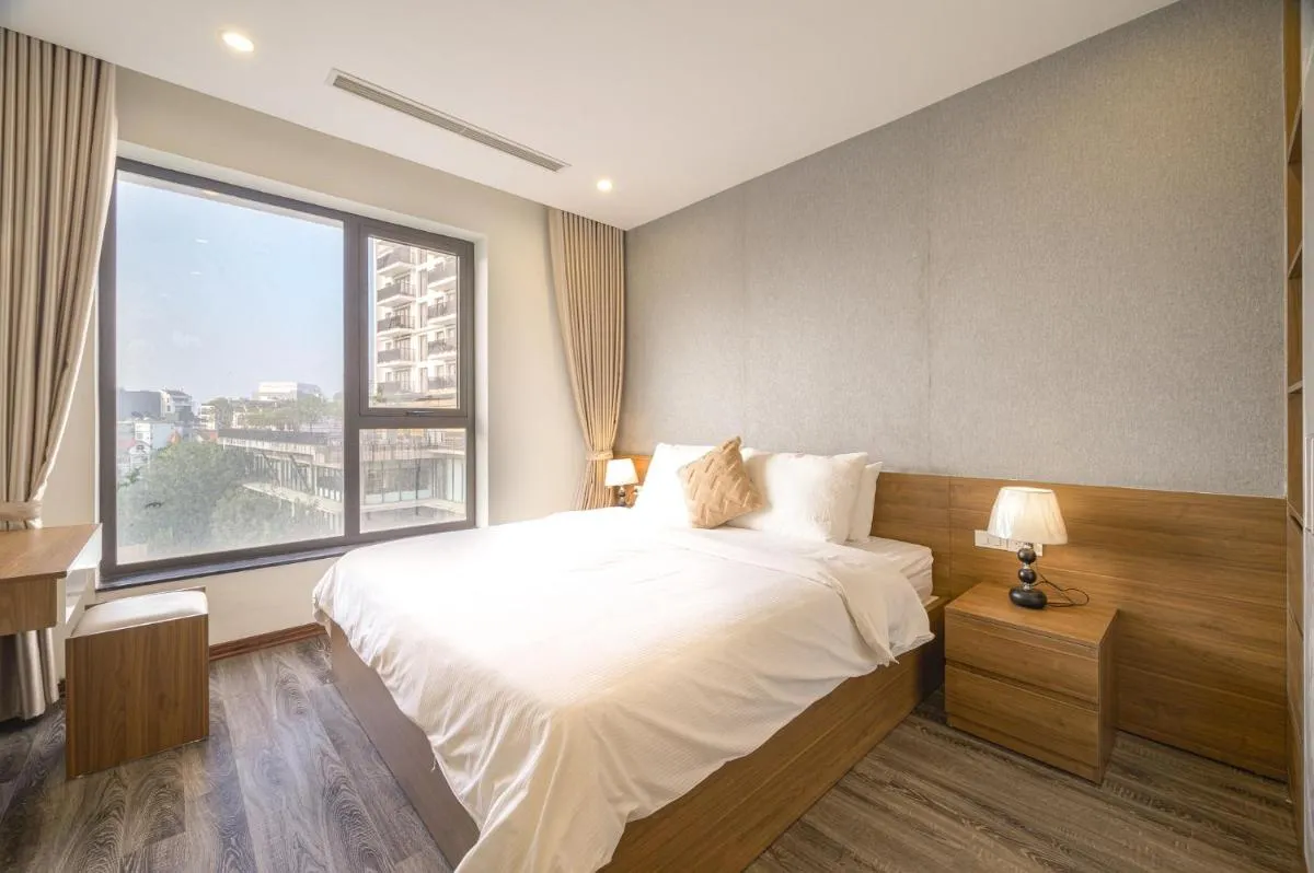 Image 2 of Luxe Paradise Suites Tay Ho