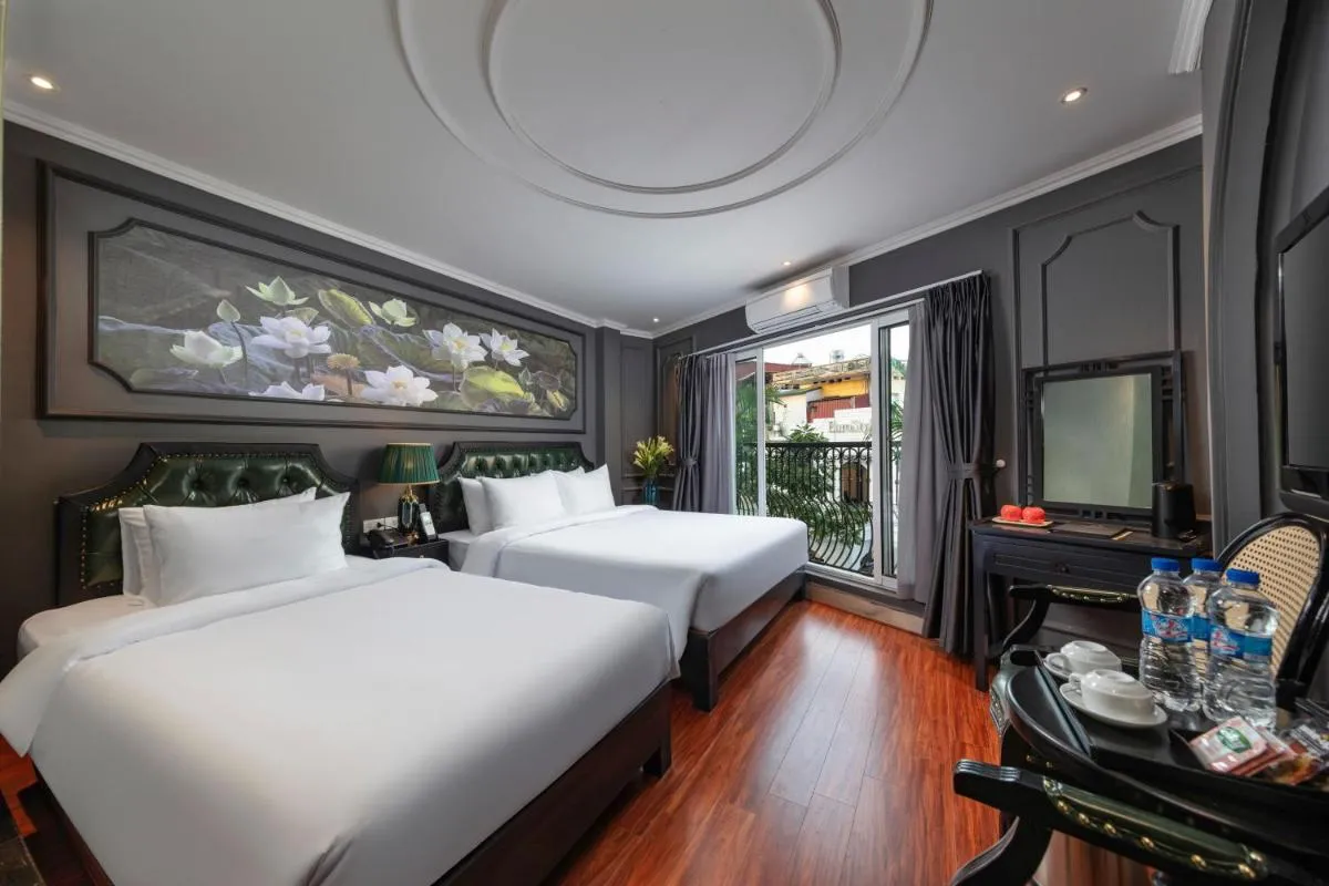 Image 1 of Madelise Stardust Hotel & Travel