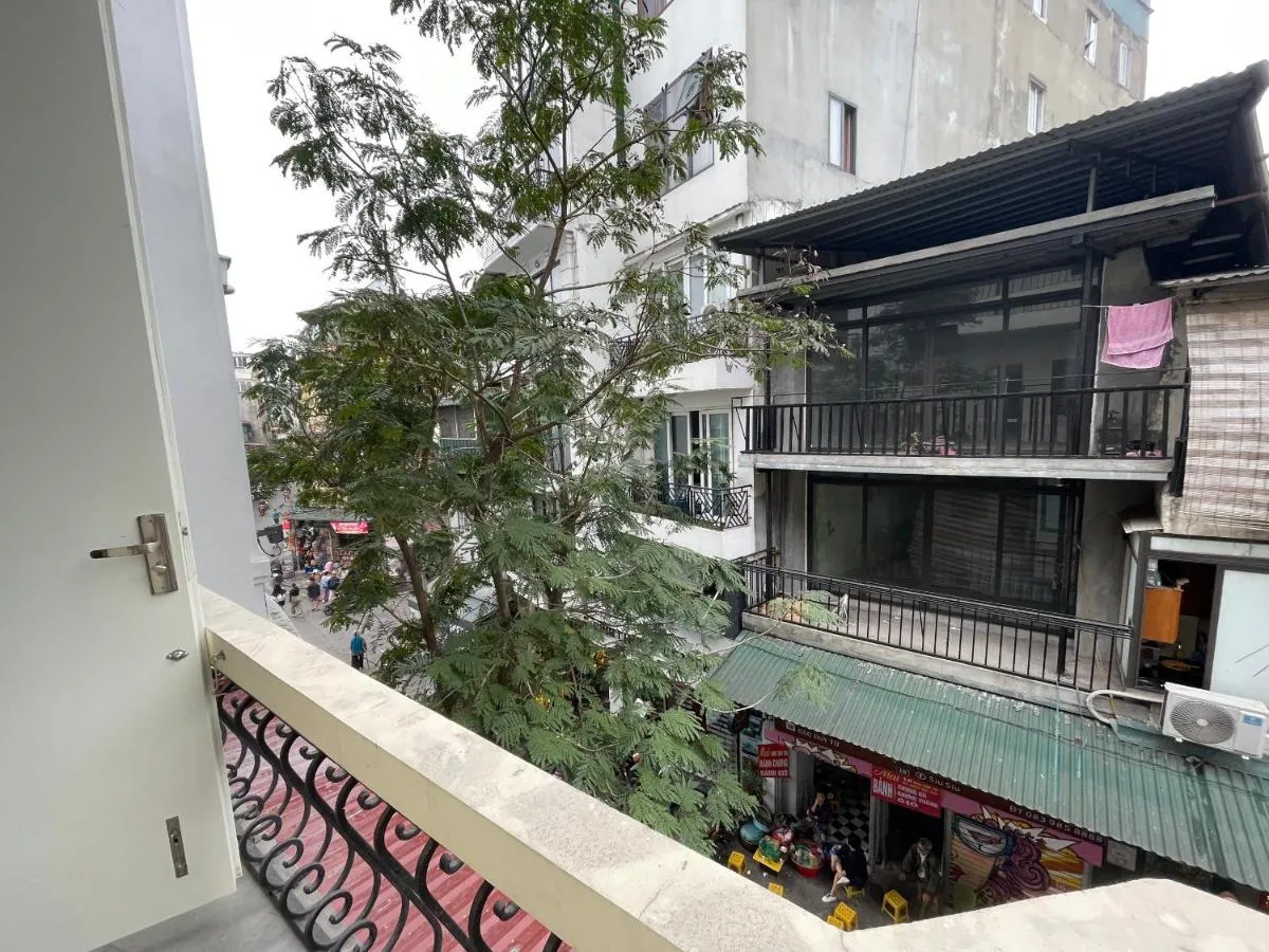 Image 5 of Mimi Housing