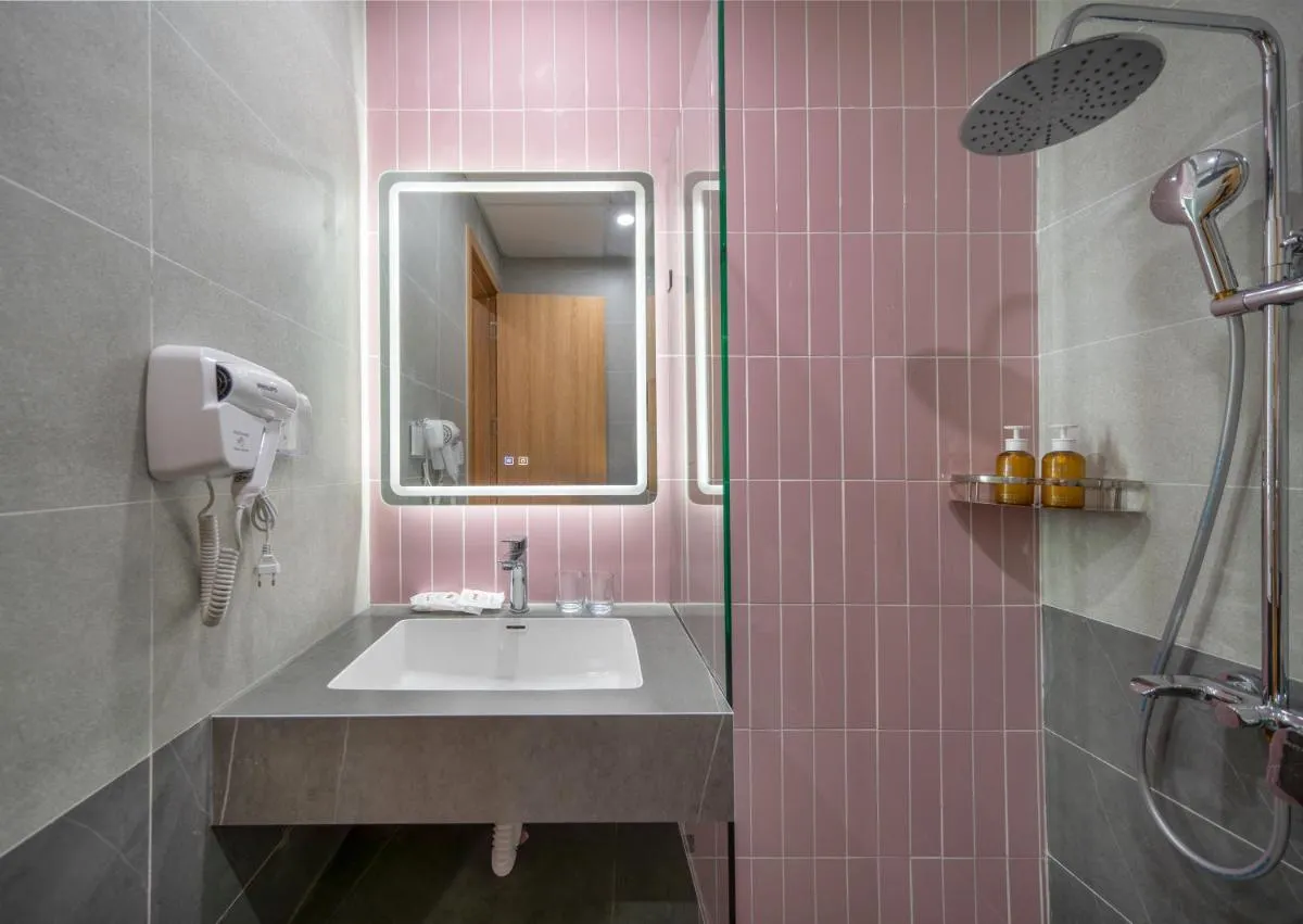 Image 2 of Moonlit Serviced Apartment