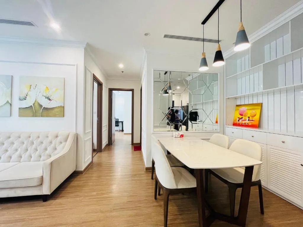 Image of Nanahousing-3 Bedroom Apartment Vinhomes Skylake
