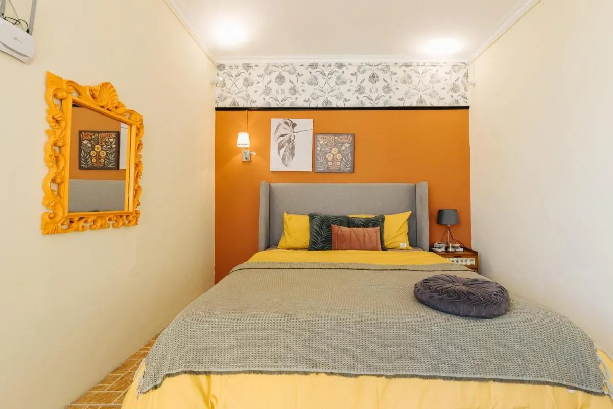 Image 1 of Old town, super spacious, good price, comfortable 43 phùng hưng street