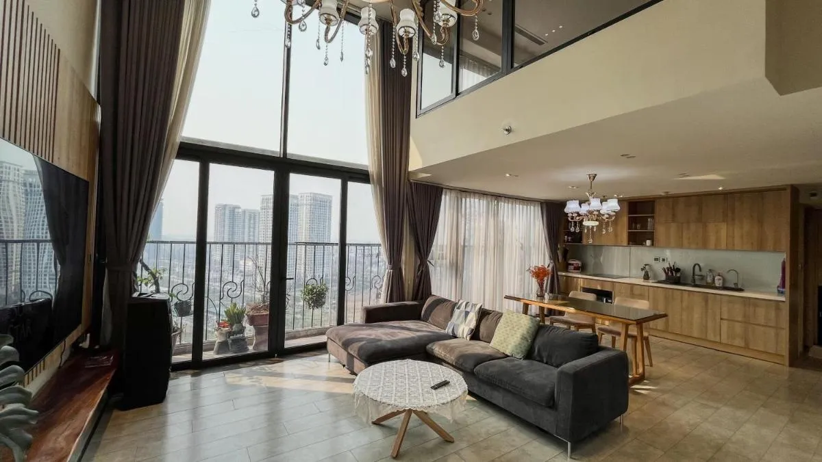 Image 4 of PentStudio West Lake Duplex Apartment