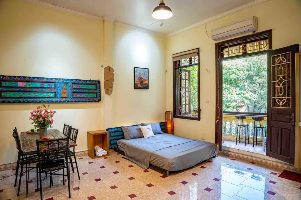 Image of PrivateHouse’sArtistBRKitchenBalconyOldQuarter