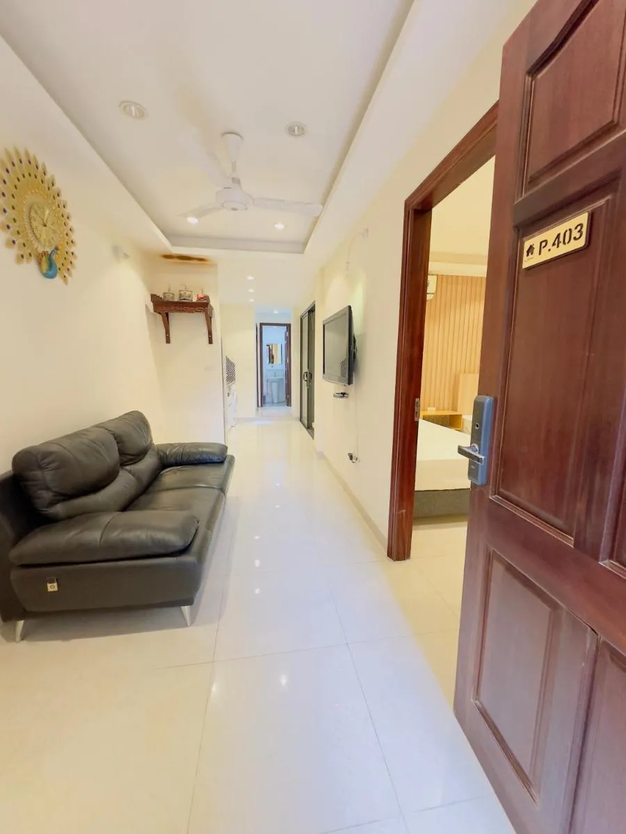 Image 3 of Railway Apartment