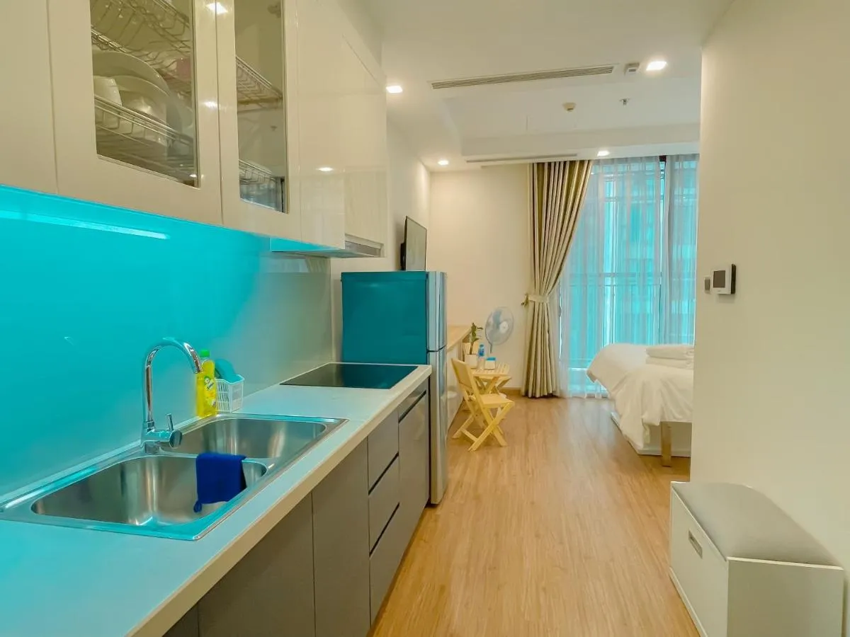 Image 2 of Rosee House -Luxury apartment in vinhomes Greenbay