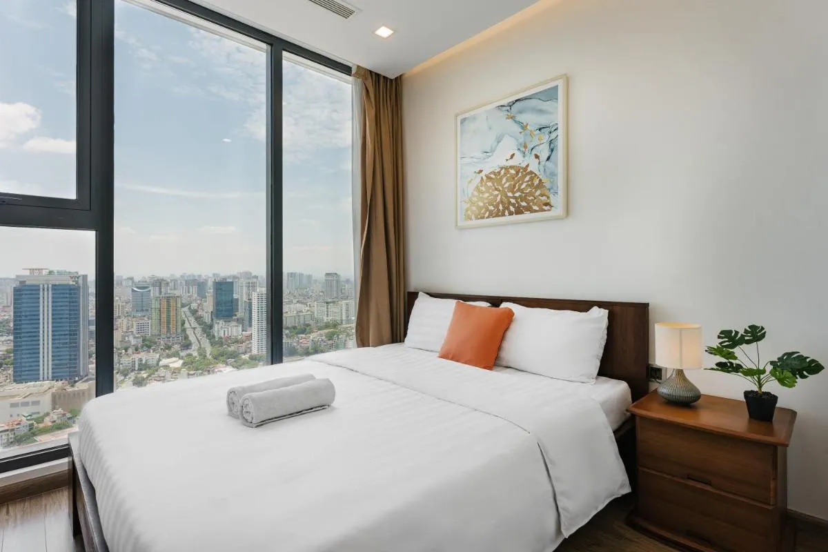 Image 1 of Shendo Vinhomes Metropolis