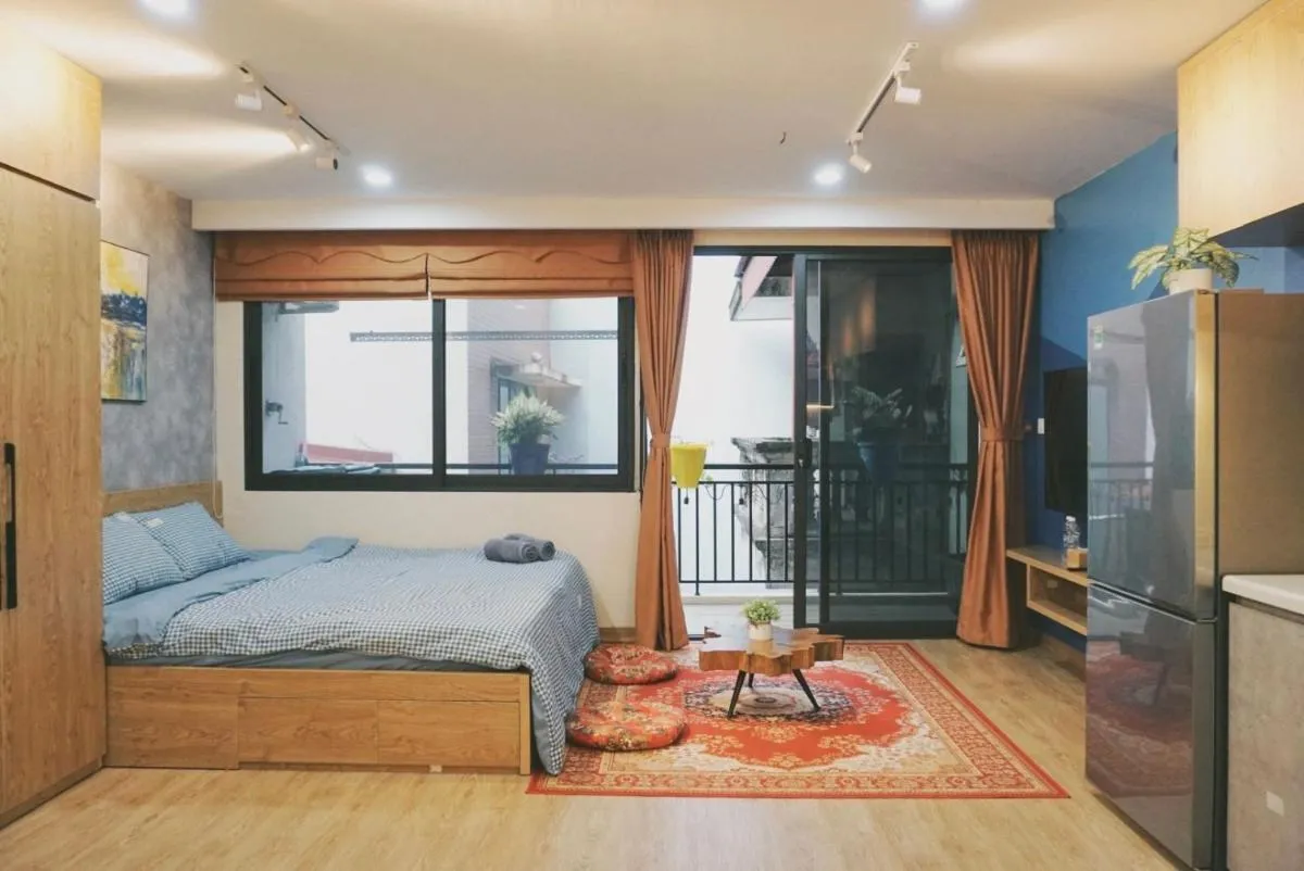 Image 3 of Shi Apartment