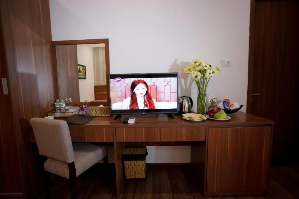 Image 4 of The Embassy Hotel Hanoi