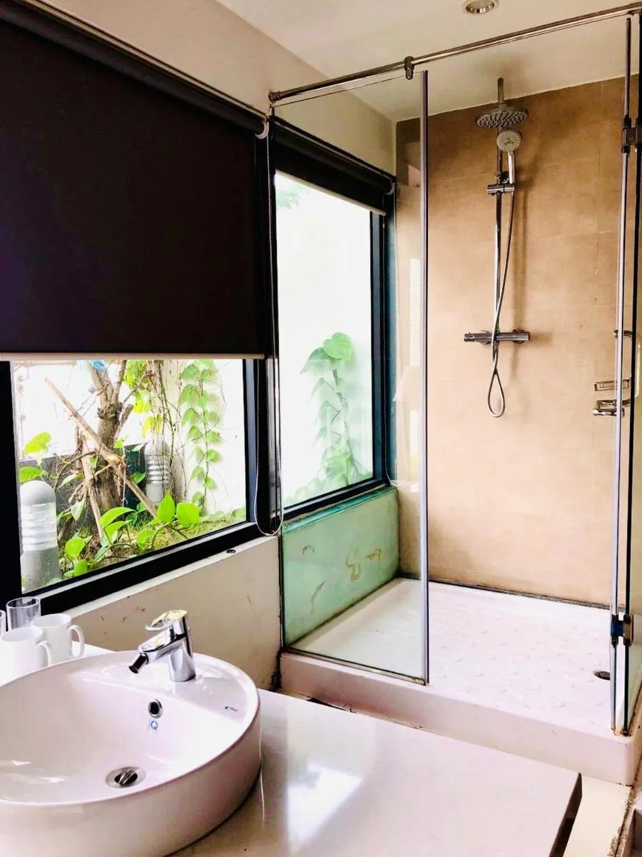 Image 5 of Unique Serviced Apartment