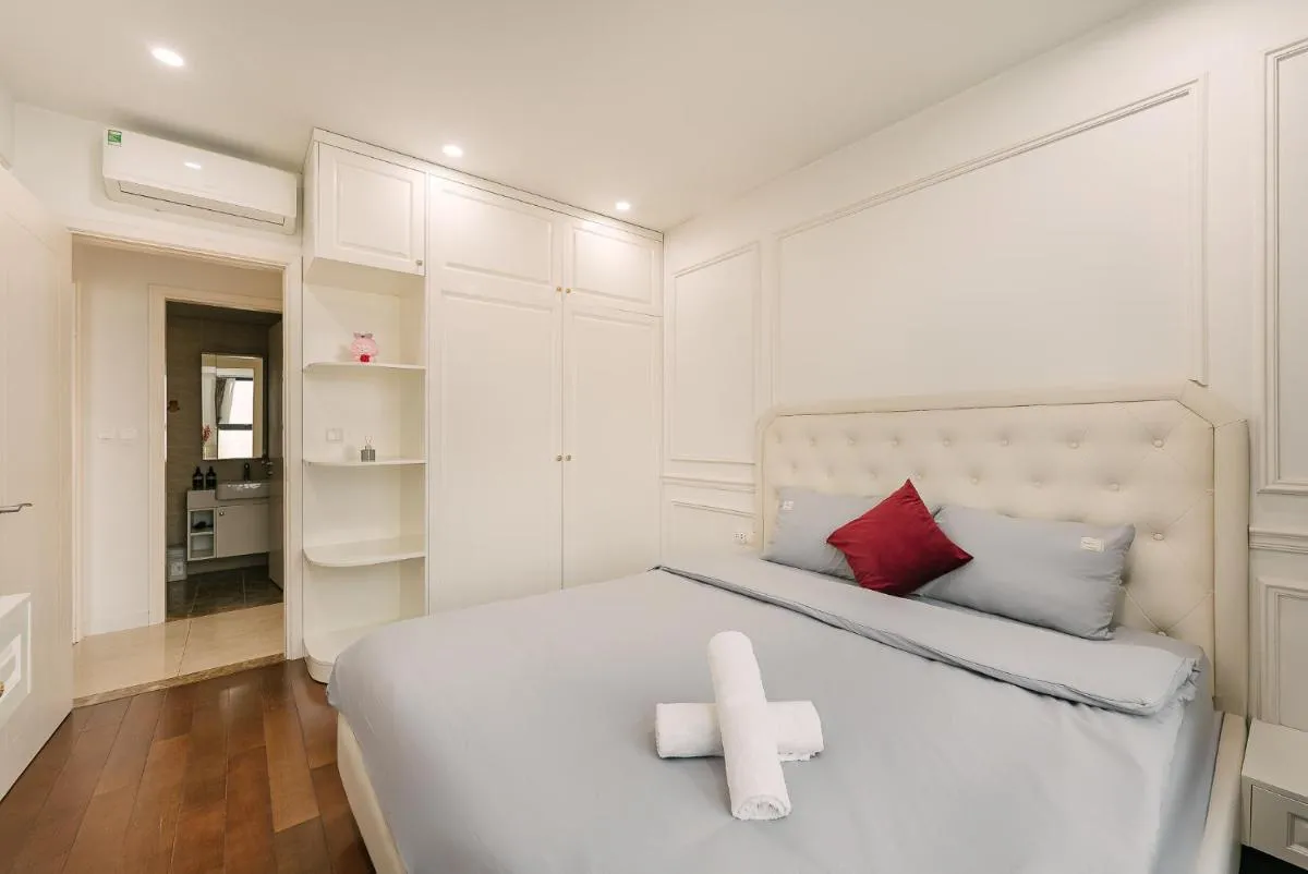 Image 1 of Vinhomes D’Capitale 2-bed apartment with Sunset view