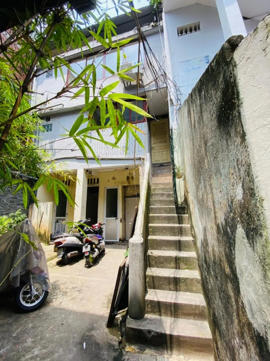 Image 5 of Wooden House 38 Hang Cot – 5′ to HoanKiem Lake & Al Noor Mosque