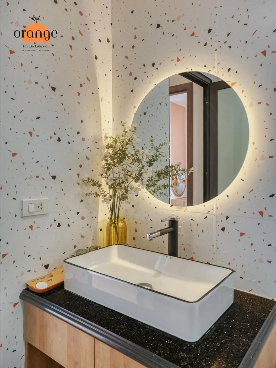Image 3 of iRest Orange Tay Ho Lakeside Apartment