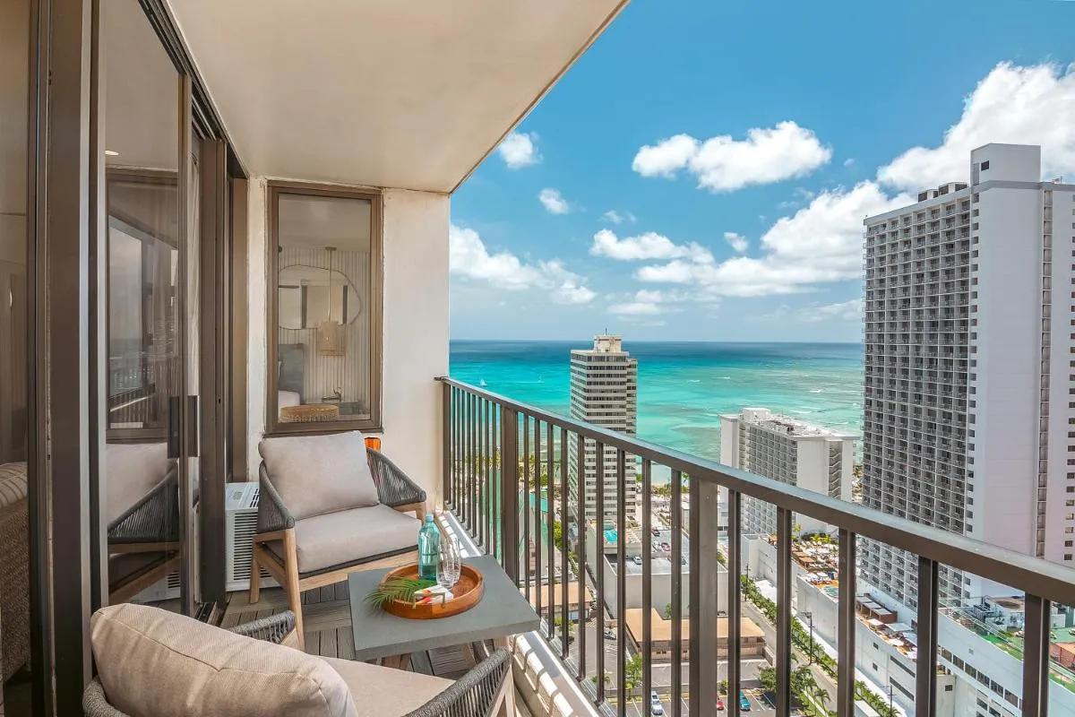 Image 6 of 30th Fl Luxury Ocean & Waikiki view with Free Parking