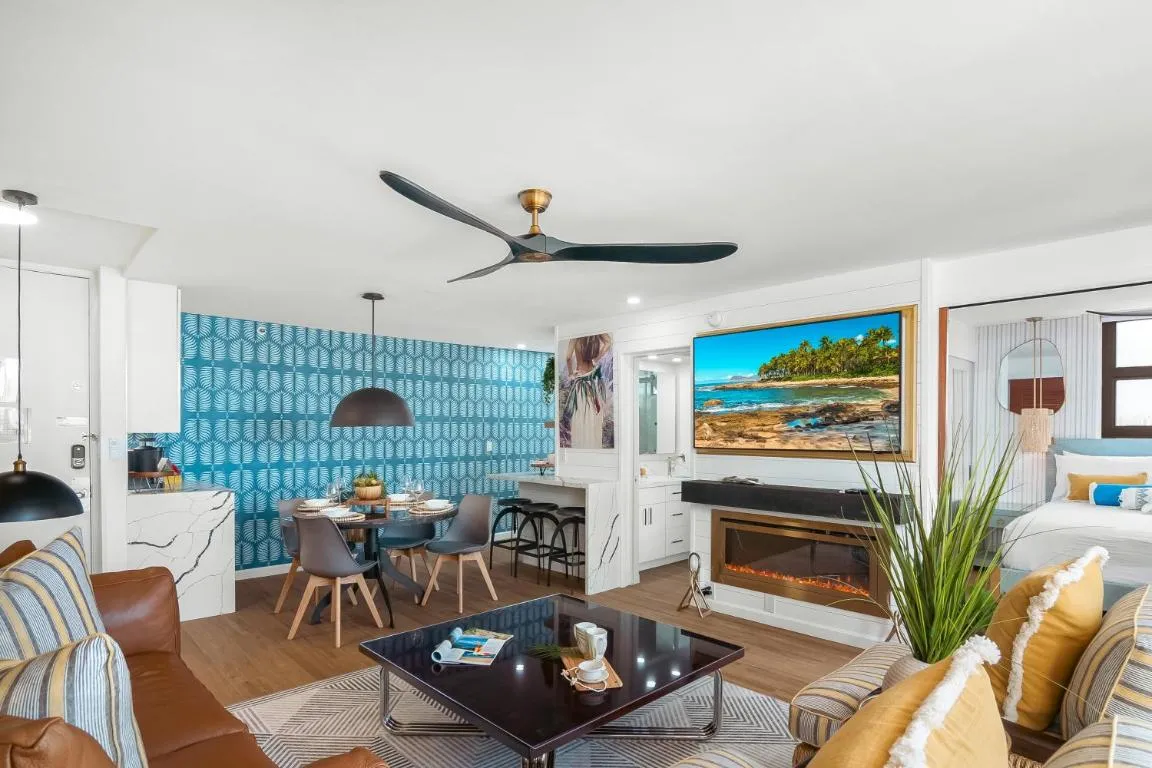 Image of 30th Fl Luxury Ocean & Waikiki view with Free Parking