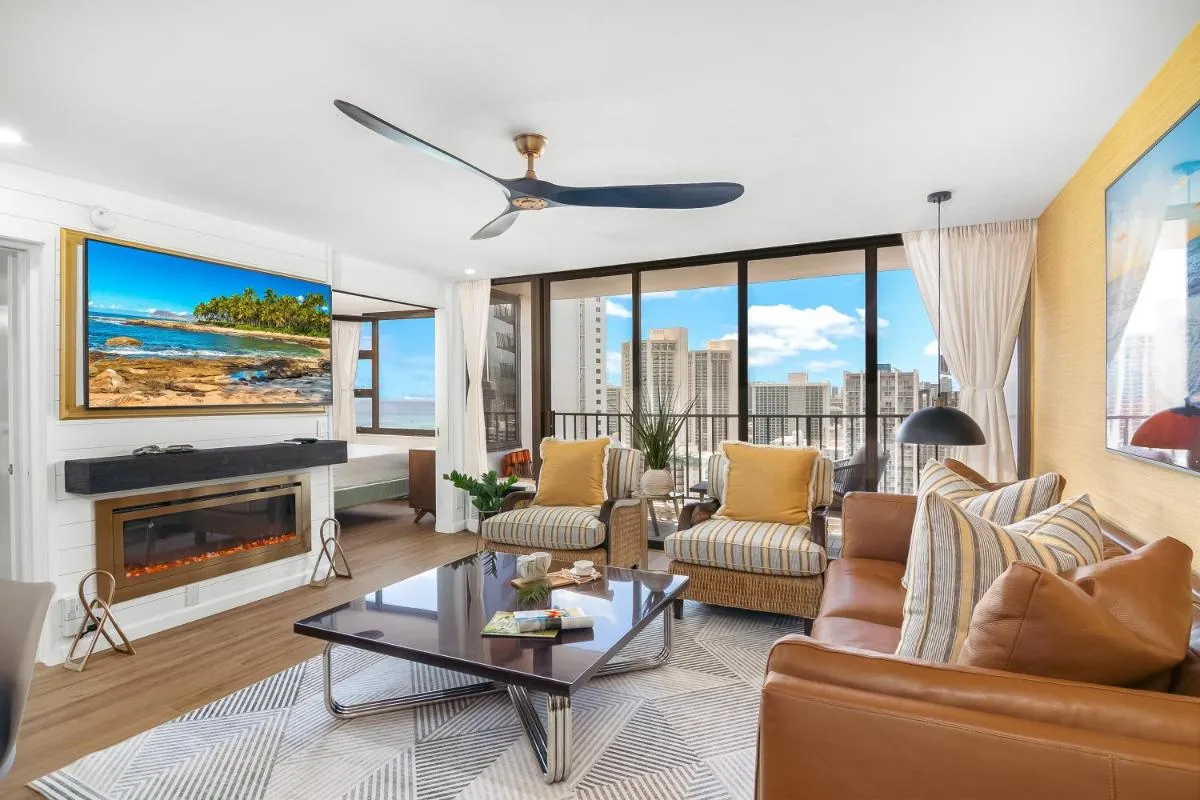 Image 4 of 30th Fl Luxury Ocean & Waikiki view with Free Parking