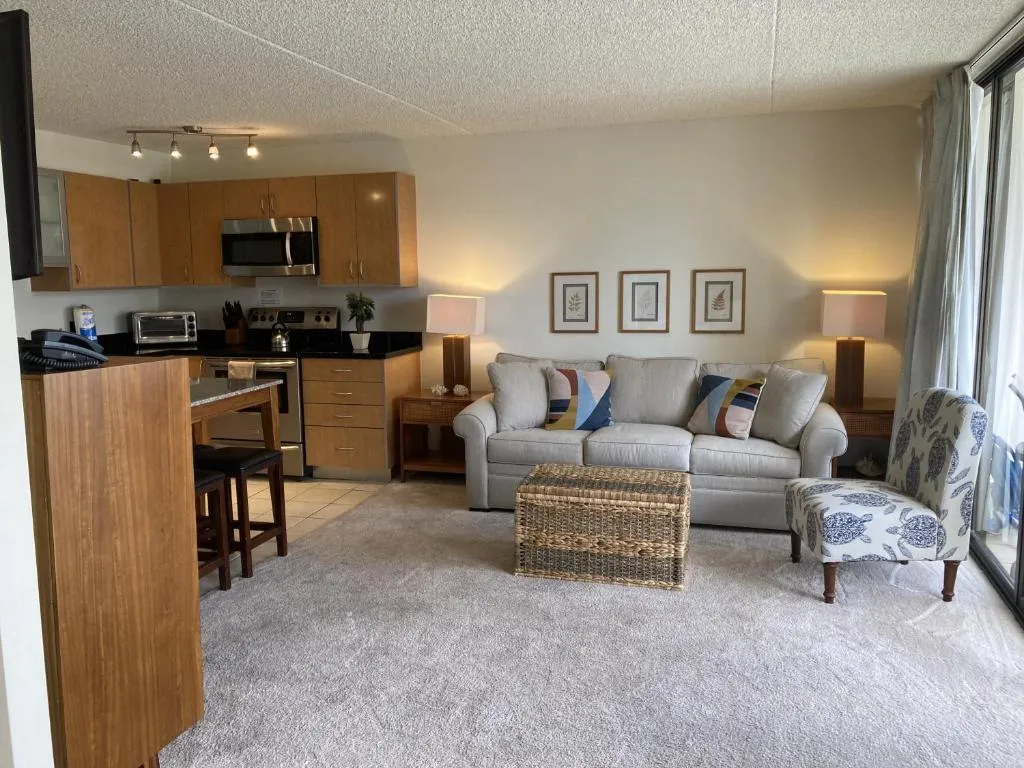 Image of 7th Floor Pool View Condo – One Block from World Famous Waikiki Beach apts