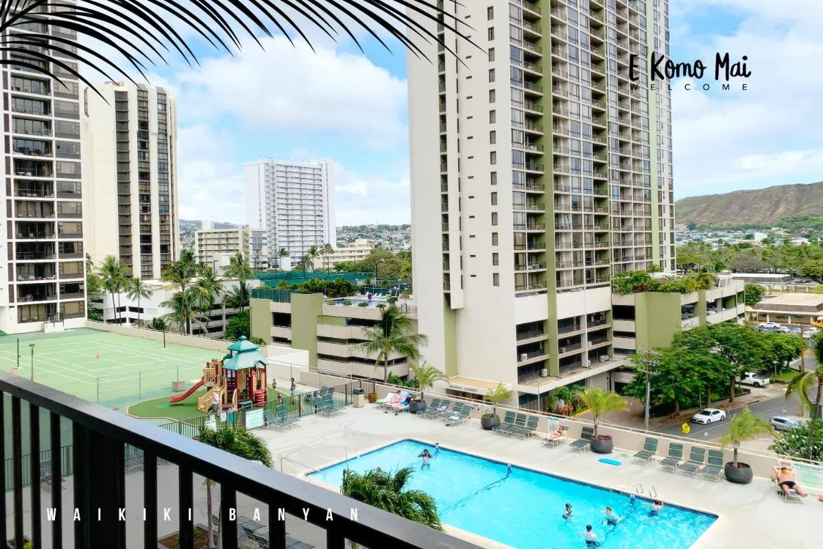 Image 3 of A Block away to Waikiki Beach/Pool/Free Parking