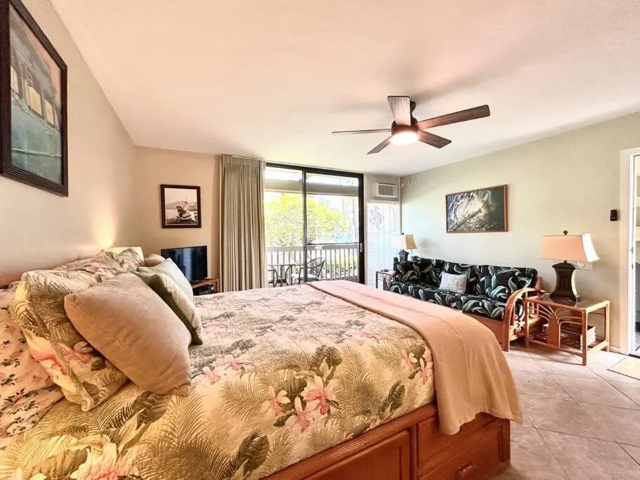 Image 5 of Amazing condo peaks of ocean view On Ali’i Dr by surf spots