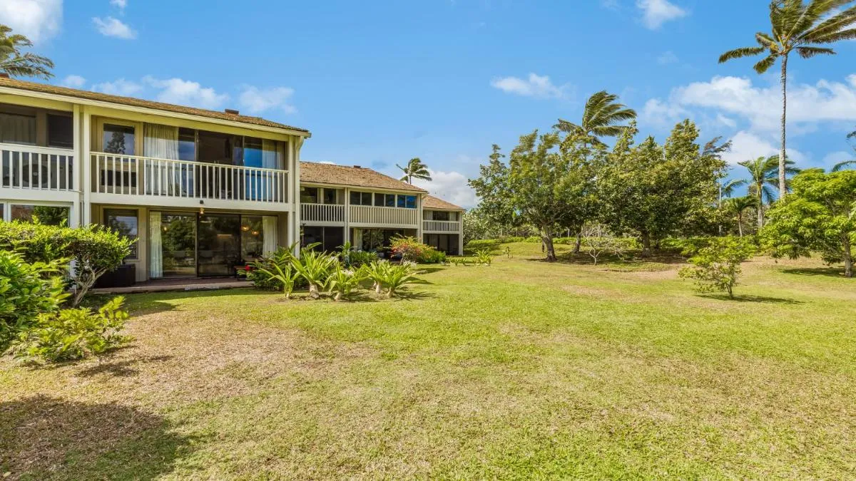 Image 6 of Beach Cozy North Shore Turtle Bay Condo