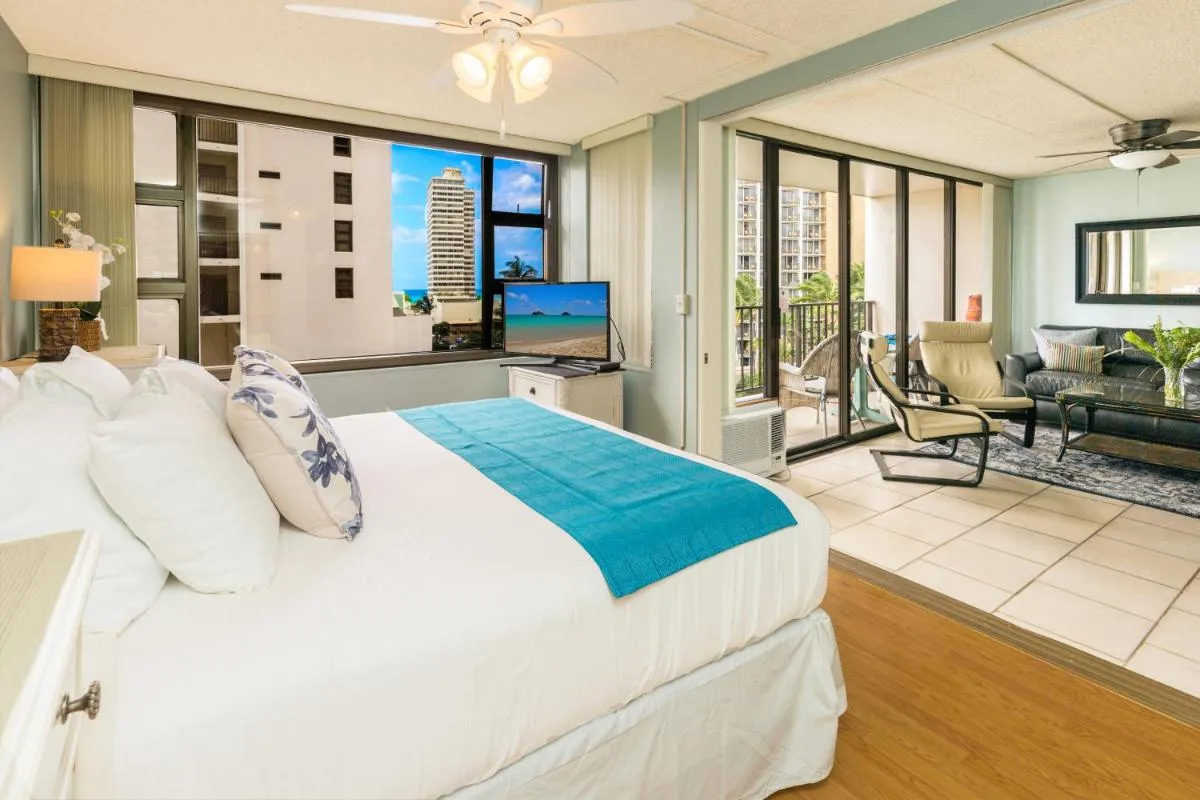 Image 5 of Beach Lover’s Haven, Cozy Condo with Ocean Views and Free Parking