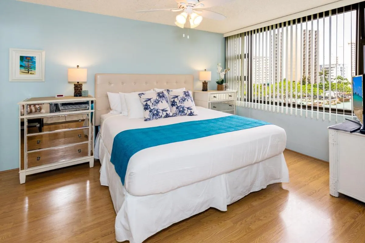 Image 1 of Beach Lover’s Haven, Cozy Condo with Ocean Views and Free Parking