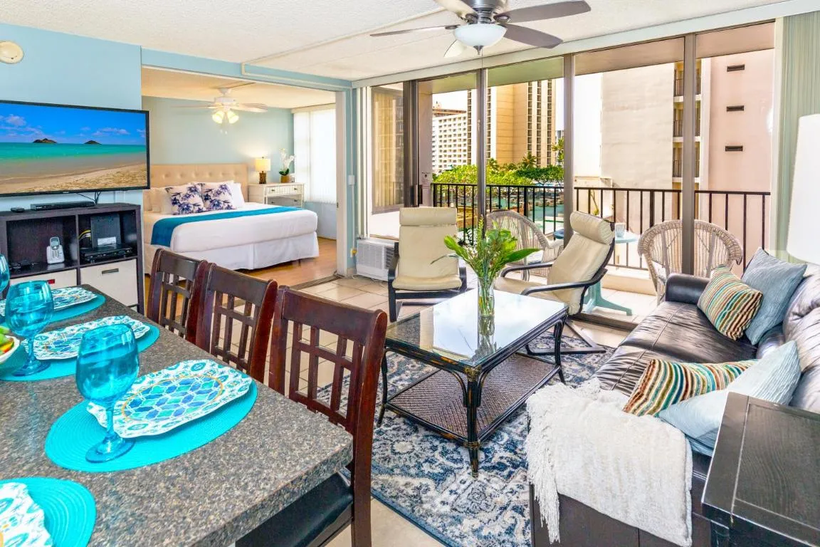 Image of Beach Lover’s Haven, Cozy Condo with Ocean Views and Free Parking
