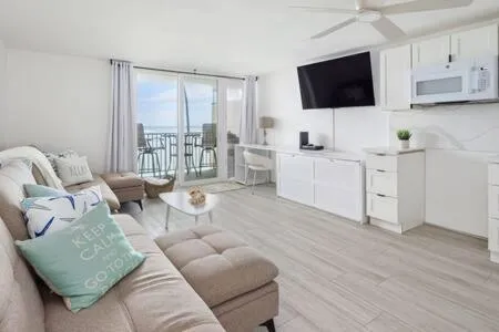 Image 3 of Beachfront Condo with views